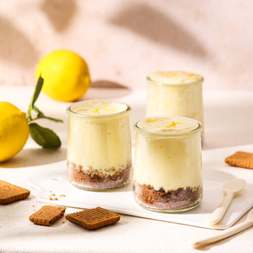 Une mousse au citron et aux speculoos, facile à faire, une recette à servir dans des verrines