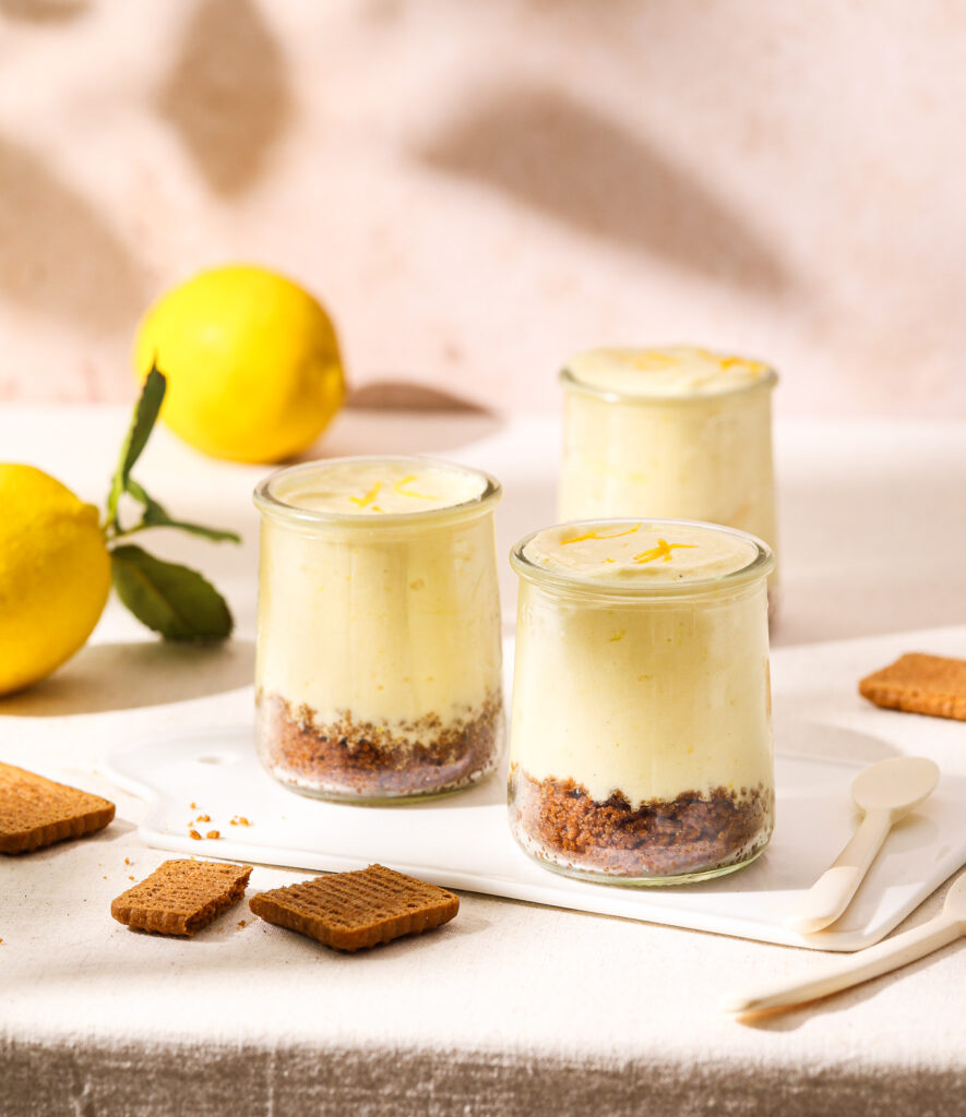 Une mousse au citron et aux speculoos, facile à faire, une recette à servir dans des verrines